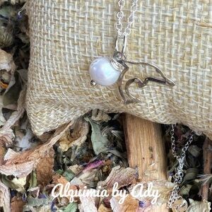 Alquimia sterling silver 925 stamped fish pearl delicate pendant necklace